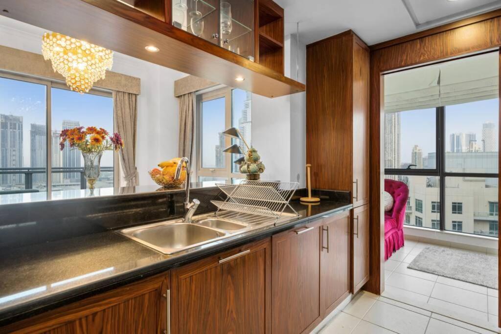 דובאי Spectacular Burj & Fountain View - Luxurious 3 Bedrooms & Maids Room - The Residences מראה חיצוני תמונה